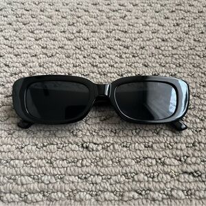 Stylish Black Rectangular Sunglasses